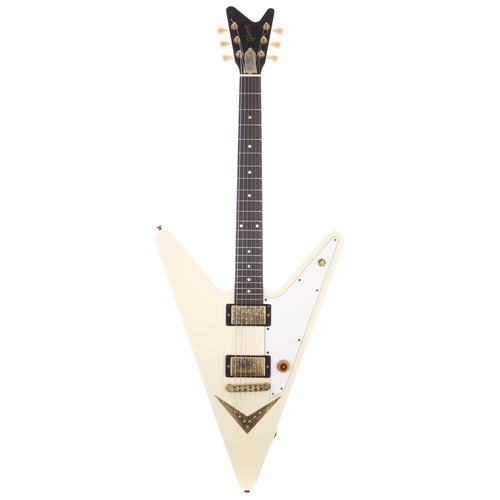 84 - 2007 Gibson Flying V Reverse limited edition electric guitar, made in USA; Body: classic white finis... 