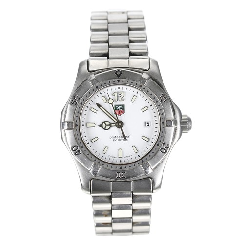 167 - Tag Heuer 2000 Professional 200m stainless steel lady's wristwatch, reference no. WK1311, rotating b... 