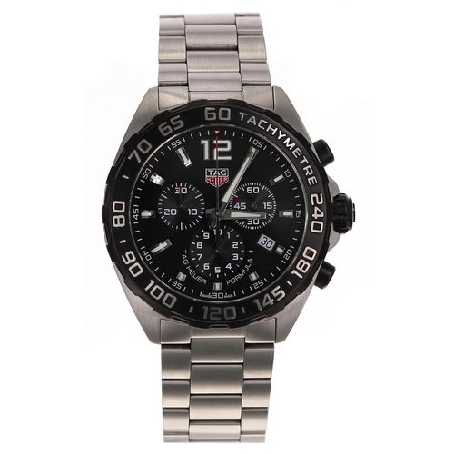 177 - Tag Heuer Formula 1 Chronograph stainless steel gentleman's wristwatch, reference no. CAZ1010, seria... 