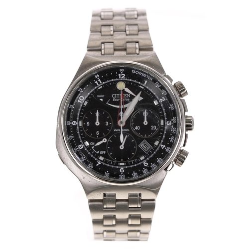 272 - Citizen Eco-Drive WR 200 Chronograph Calibre 2100 stainless steel gentleman's wristwatch, reference ... 