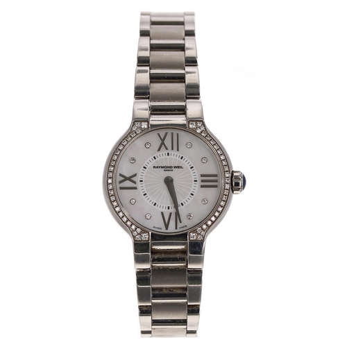 284 - Raymond Weil Noemia stainless steel lady's wristwatch, reference no. 5927, serial no. K21xxxx, circa... 