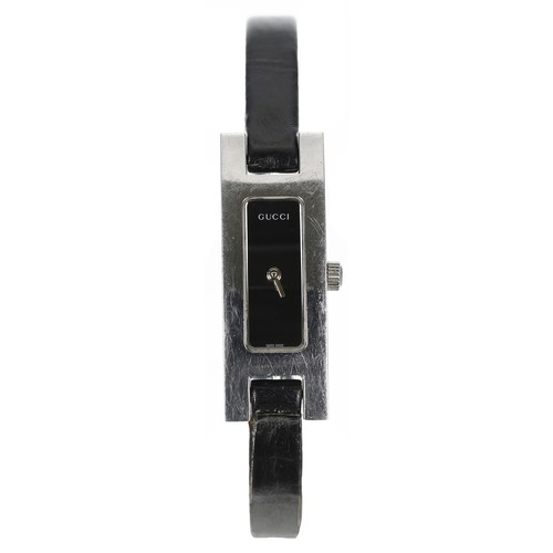 297 - Gucci stainless steel lady's wristwatch, reference no. 3900L, serial no. 030xxxx, rectangular black ... 