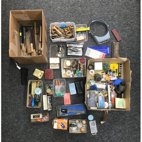 925 - Large quantity of assorted watchmakers tools