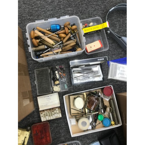 925 - Large quantity of assorted watchmakers tools