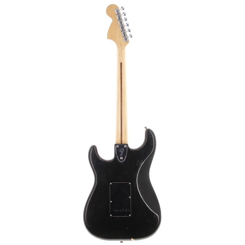 50 - 1978 Fender Stratocaster electric guitar, made in USA; Body: black finish, small lacquer crack to to... 