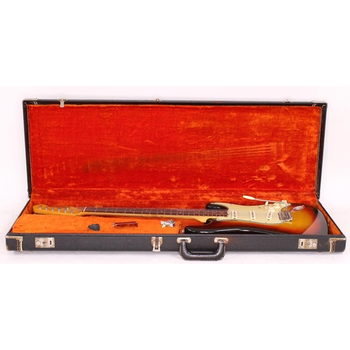 65 - 1965 Fender Stratocaster electric guitar, made in USA; Body: three-tone sunburst finish, light check... 