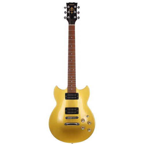 150 - Yamaha SG500B electric guitar, made in Taiwan; Body: gold top upon natural mahogany, light dings to ... 