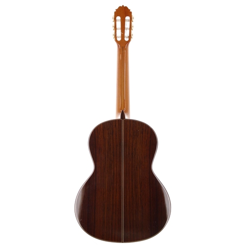 1416 - 2007 Amalio Burguet Maestro-009 classical guitar, made in Spain; Back and sides: Indian rosewood, mi... 