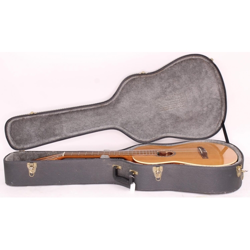 1411 - La Patrie by Godin concert guitar; Body: natural finish; Neck: good; Fretboard: rosewood; Frets: goo... 