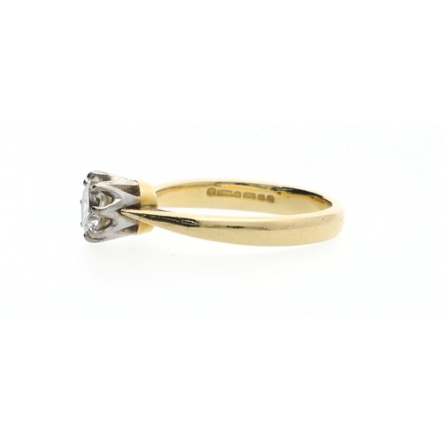 103 - 18ct yellow gold solitaire diamond ring, round brilliant-cut, 0.60ct approx, clarity VS2-SI1, colour... 