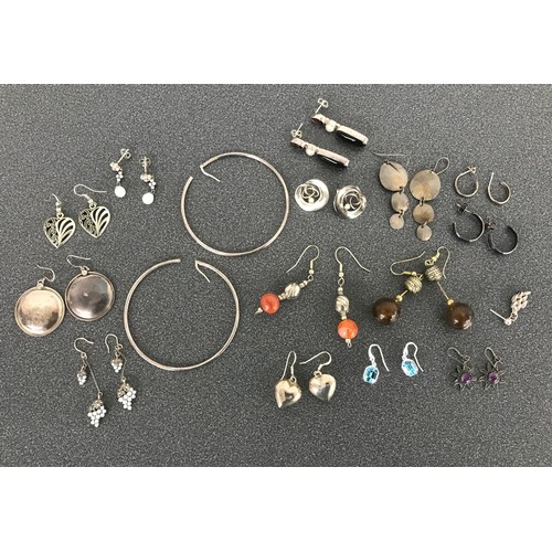 156 - Mixed selection of assorted silver earrings