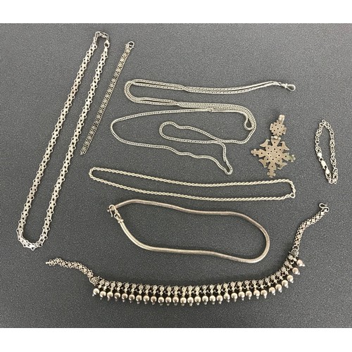 190 - Selection of silver and white metal jewellery, 323.1gm