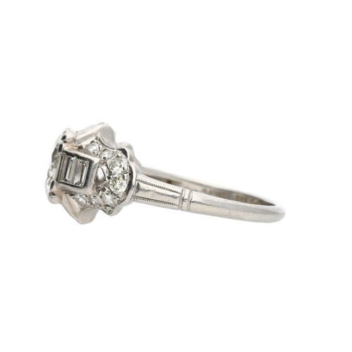 231 - Impressive Art Deco platinum diamond ring, the round old-cut centre diamond 1.05ct approx, clarity V... 