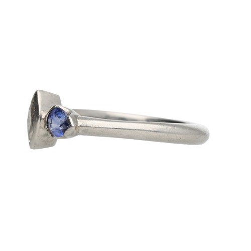 244 - Pretty platinum sapphire and diamond three stone ring, with a marquise shaped diamond and two pear-s... 