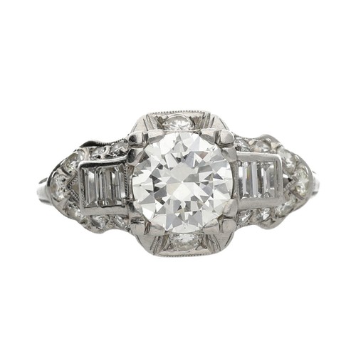 231 - Impressive Art Deco platinum diamond ring, the round old-cut centre diamond 1.05ct approx, clarity V... 