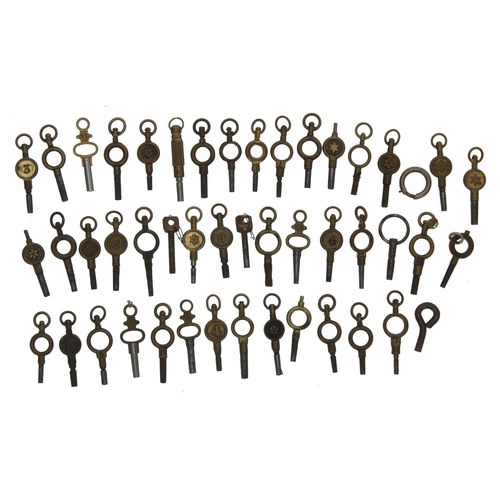 117 - Collection of assorted pocket watch keys (45 approximately)