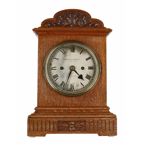 1541 - Good oak double fusee bracket clock, the 5.5