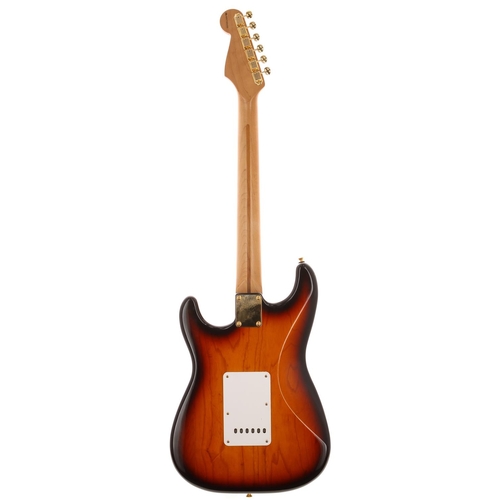 394 - 2007 Fender Deluxe Series Player Stratocaster electric guitar, made in Mexico; Body: three-tone sunb... 