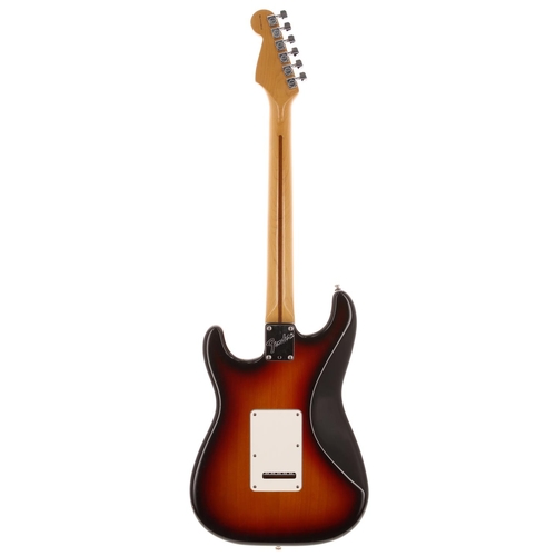 398 - 1998 Fender American Standard Stratocaster electric guitar, made in USA; Body: three-tone sunburst f... 