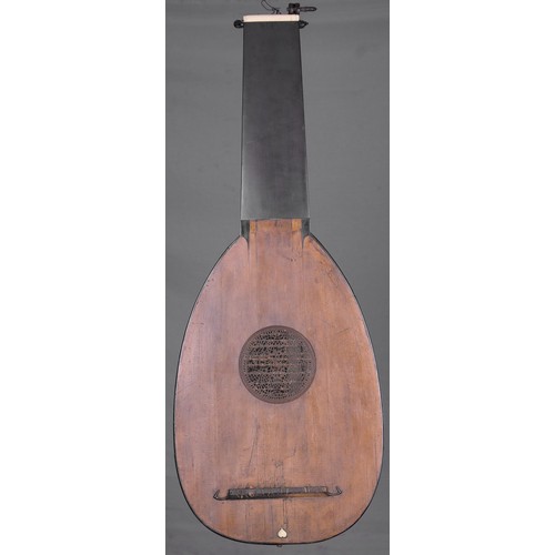 1565 - Rare and historically important lute by Mangnus Hellmer, Füssen 1601, currently set up for eleven co... 