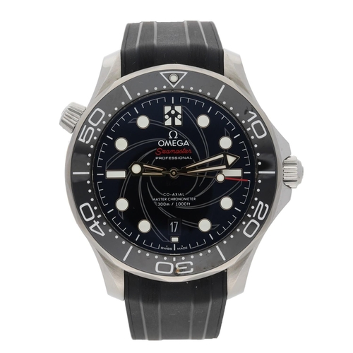 420 - FINE CONDITION - Omega Seamaster Professional 300M 'James Bond' Limited Edition Co-Axial Master Chro... 