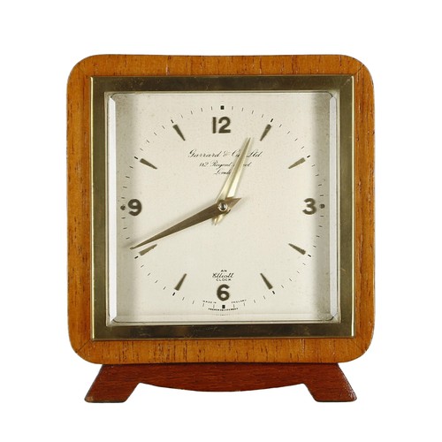 2518 - Small mahogany mantel clock, the 3.5