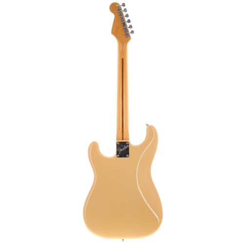 365 - 1983 Fender Dan Smith two knob Stratocaster electric guitar, made in USA; Body: blonde finish, surfa... 