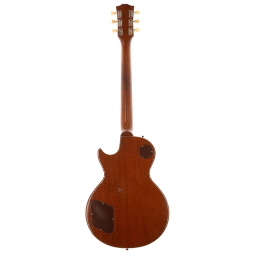 437 - 1952 Gibson Les Paul Model electric guitar, made in USA; Body: gold top finish upon natural mahogany... 