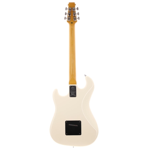 673 - 2004 Burns 40th Anniversary Marvin Limited Edition electric guitar; Body: white finish; Neck: maple;... 