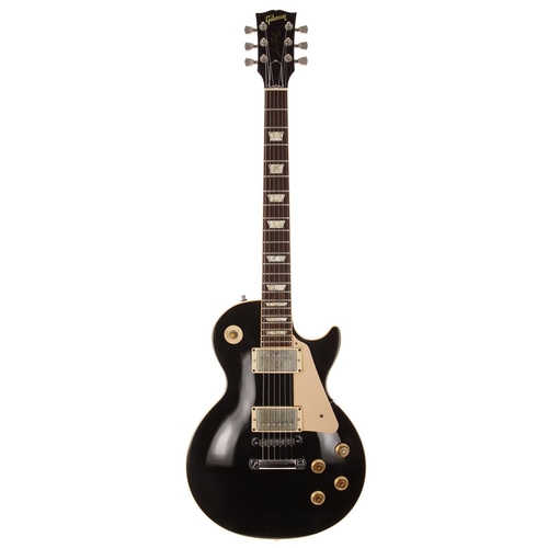 439 - 1996 Gibson Les Paul Standard electric guitar, made in USA; Body: ebony finish, buckle scratching to... 