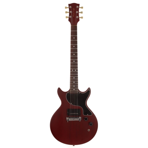 628 - Gordon Smith GS1 electric guitar, made in England; Body: cherry finished mahogany, a few minor marks... 