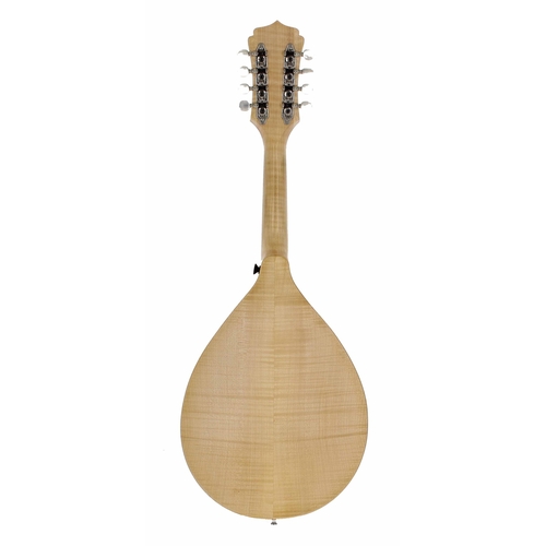 1540 - Good modern mandolin by and labelled Martin Cole Luthier, Morwenstow, Cornwall, England, the pear sh... 