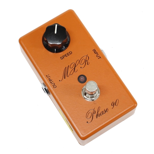 1262 - MXR Phase 90 guitar pedal*Please note: Gardiner Houlgate do not guarantee the full working order of ... 