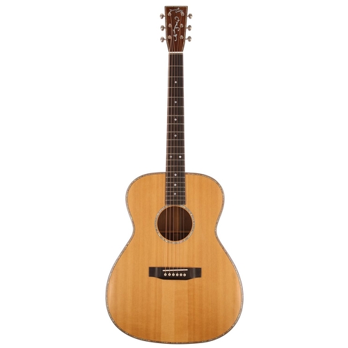 525 - 2011 David Oddy Jumbo acoustic guitar, made in England; Back and sides: rosewood, a few minor scratc... 