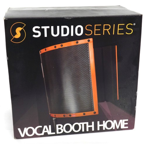 3091 - Studio Series Vocal Booth Home, boxed