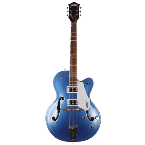 623 - 2017 Gretsch G5420T hollow body electric guitar, made in Korea; Body: blue metallic finish, a few li... 