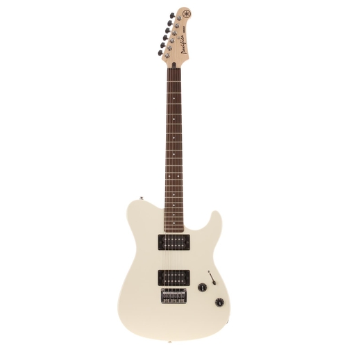 786 - 1999 Yamaha Pacifica PAC-120S electric guitar, made in Taiwan; Body: vintage white finish; Neck: map... 