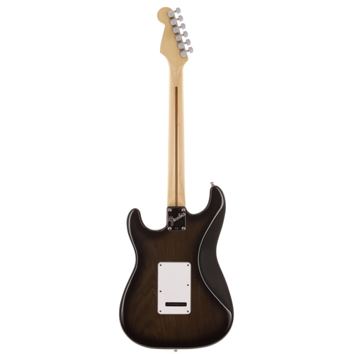 385 - 1993 Fender Stratocaster Plus Deluxe electric guitar, made in USA; Body: ebony frost finish, a few l... 