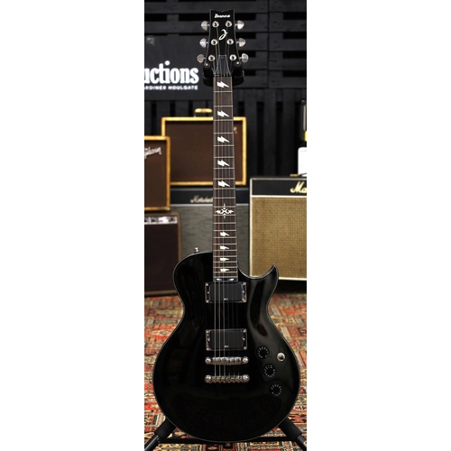 794 - 2009 Ibanez ART300 electric guitar, made in China; Body: black gloss finish; Neck: good; Fretboard: ... 