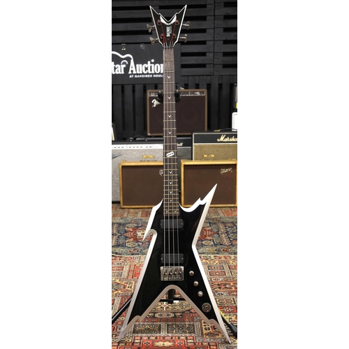 846 - 2007 Dean Dime Razorback bass guitar, made in China; Body: black finish with silver edging, finish r... 