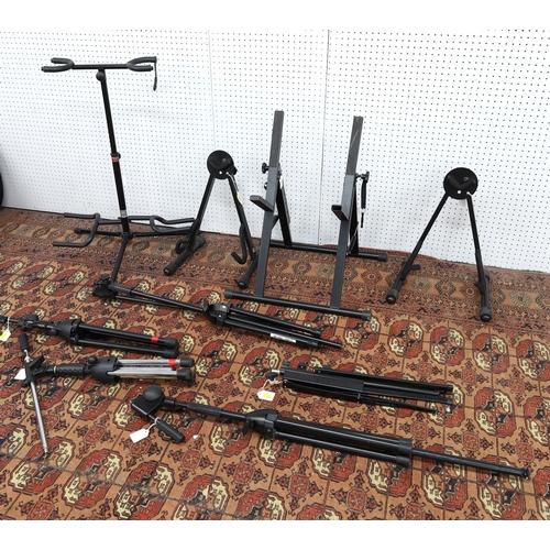 3055 - Selection of various stands to include four microphone stands, an amplifier stand, a Stagg double gu... 