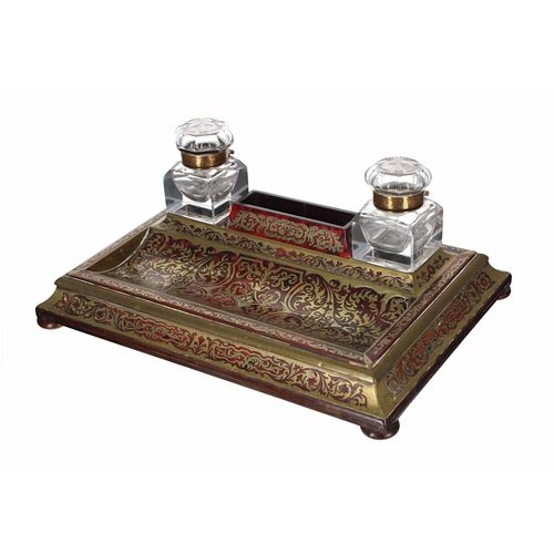 634 - French 19th century tortoiseshell Boulle work desk ink stand, with two glass square ink bottles with... 