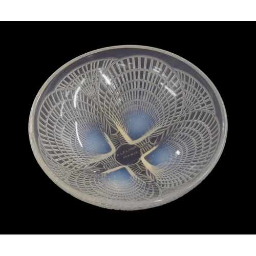 691 - R. Lalique France 'Coquille' glass bowl, etched inscribed R. Lalique France No. 3264, 5.25