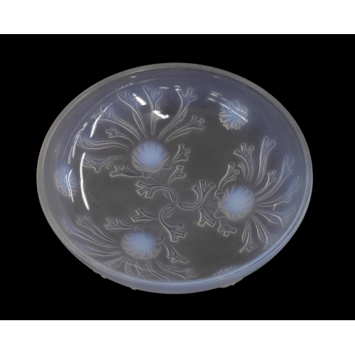 694 - Art Deco opalescent glass dish, in the manner of Sabino, with moulded shell and seaweed decoration, ... 