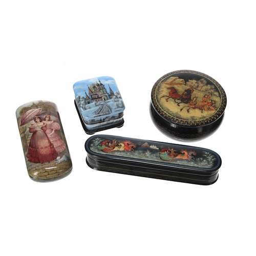 658 - Russian lacquered papier mache circular box with cover, the cover with a painted Troika scene signed... 