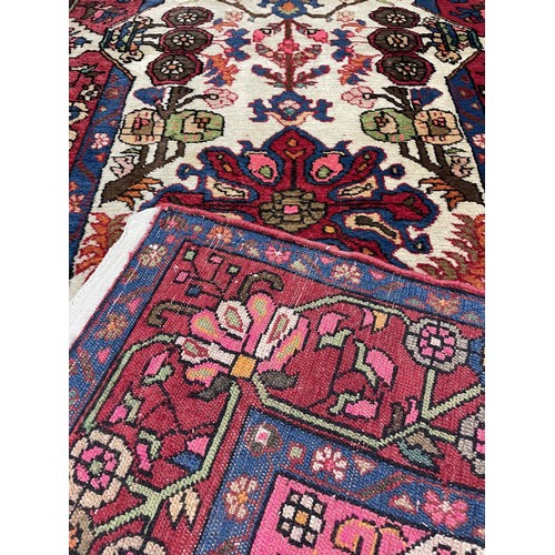 901 - Fine Persian hand-made Navahand runner, 185