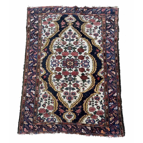 910 - Persian hand-made Asleghand rug, circa 1910, 79