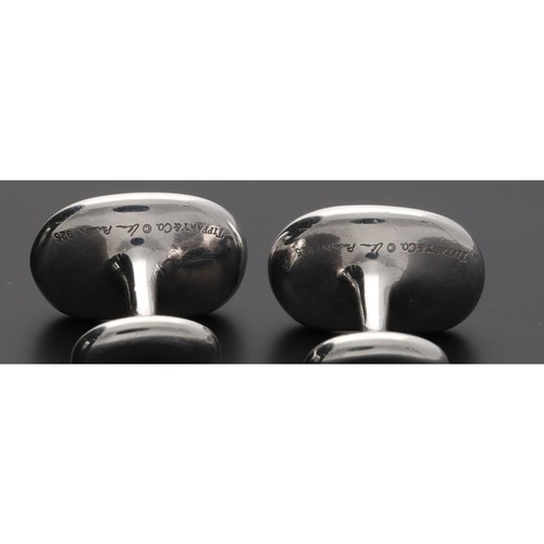 122 - Tiffany & Co. - pair of Elsa Perretti silver bean design cufflinks, 21mm x 14mm** with Tiffany &... 
