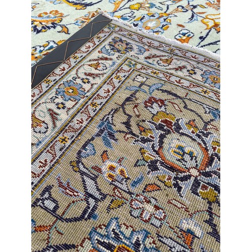 908 - Good large Persian pattern carpet, 160