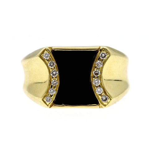 112 - 18ct yellow gold diamond and onyx gentleman's signet ring, round brilliant-cut diamonds, width 12mm,... 